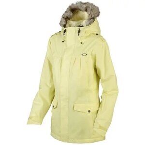 Women's Oakley Snowboarding Jacket & Gloves